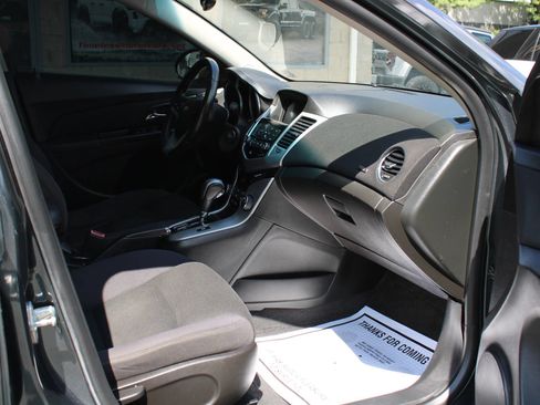 Used 2013 Chevrolet Cruze Eco FWD image 8