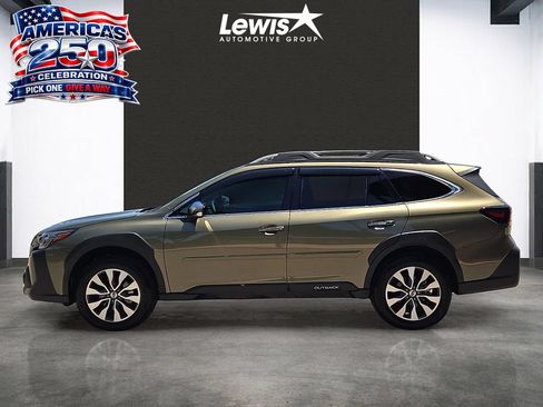 Used 2025 Subaru Outback Touring XT AWD/4WD image 2