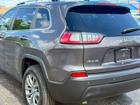 Used 2021 Jeep Cherokee Latitude Plus AWD/4WD image 16