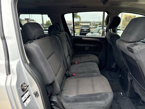 Used 2011 Nissan Armada SV RWD image 12