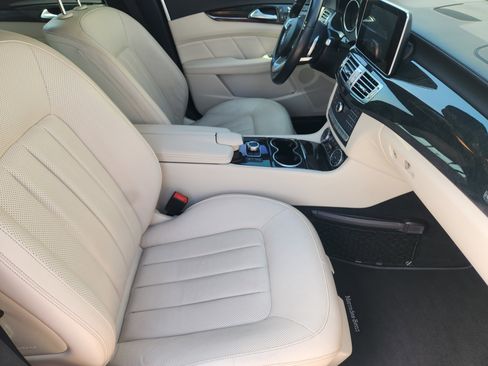 Used 2016 Mercedes-Benz CLS 550 image 14