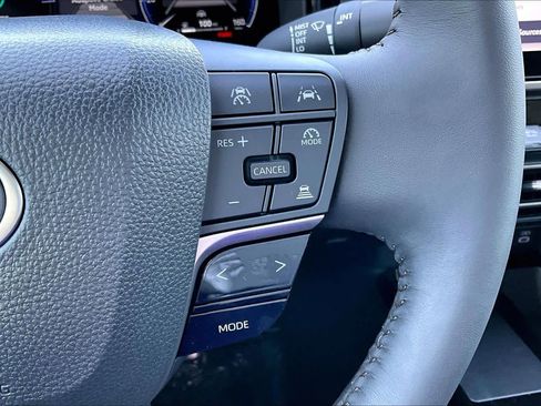 Used 2026 Toyota Camry XLE image 21