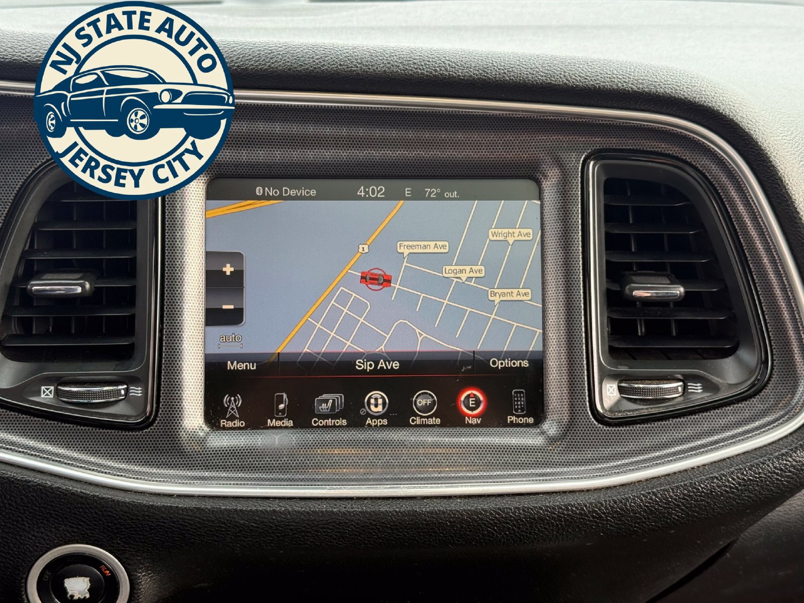 Used 2015 Dodge Challenger SXT Plus RWD image 8