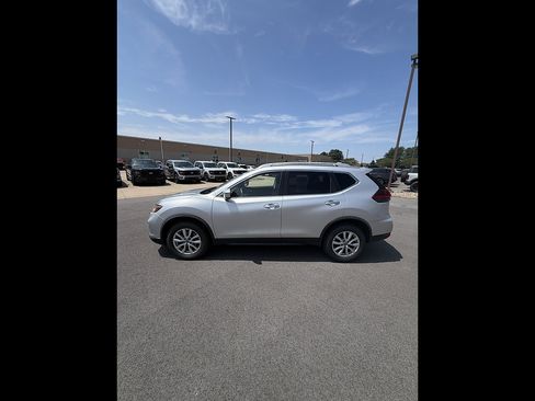 Used 2019 Nissan Rogue SV AWD/4WD image 2