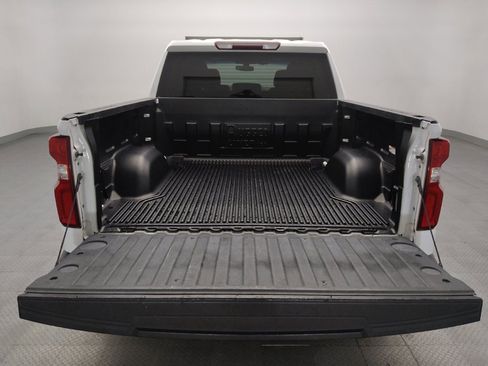 Used 2020 Chevrolet Silverado 1500 Custom w/ Custom Value Package RWD image 29