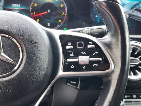 Used 2022 Mercedes-Benz CLA 250 4MATIC image 29