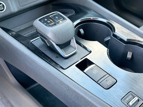 Certified 2023 Nissan Rogue SV image 16