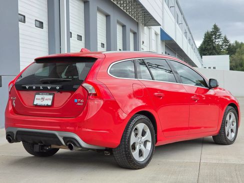 Used 2015 Volvo V60 T6 R-Design AWD/4WD image 9
