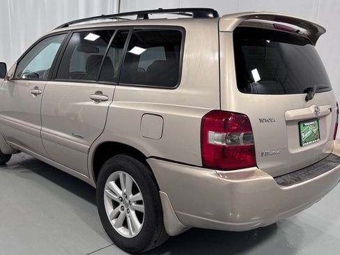 Used 2007 Toyota Highlander Sport AWD/4WD image 7