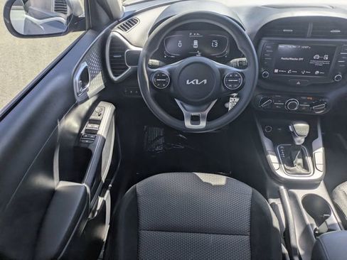 Used 2023 Kia Soul LX image 14