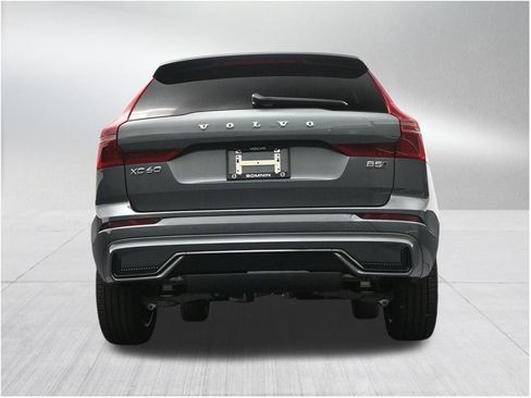 New 2026 Volvo XC60 B5 Plus AWD/4WD image 24