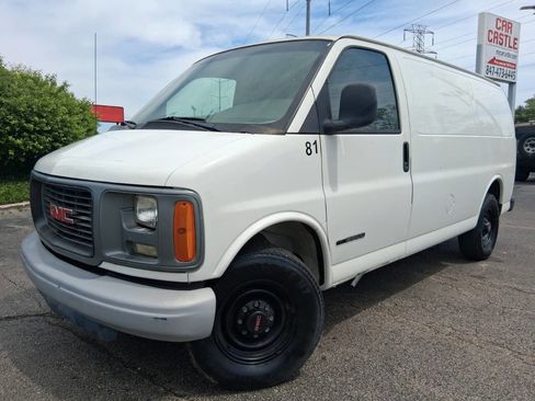 Used 2002 GMC Savana 3500 RWD image 1