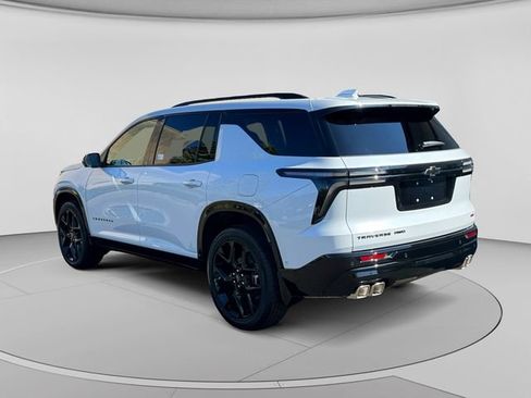 Used 2026 Chevrolet Traverse RS w/ LPO, Floor Liner Package AWD/4WD image 3