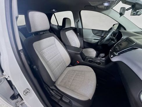 Used 2022 Chevrolet Equinox LS w/ LS Convenience Package FWD image 29