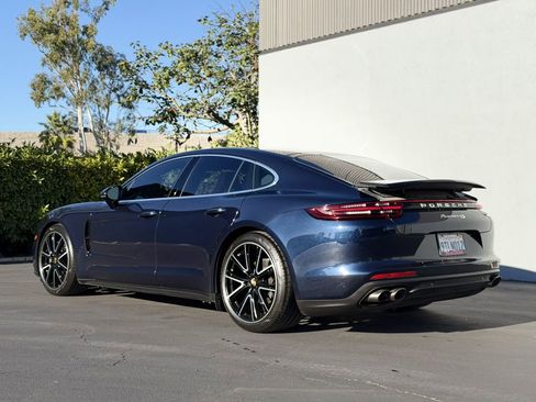 Used 2018 Porsche Panamera 4S image 4