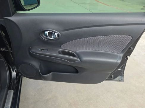 Used 2015 Nissan Versa w/ SL Tech Package FWD image 19