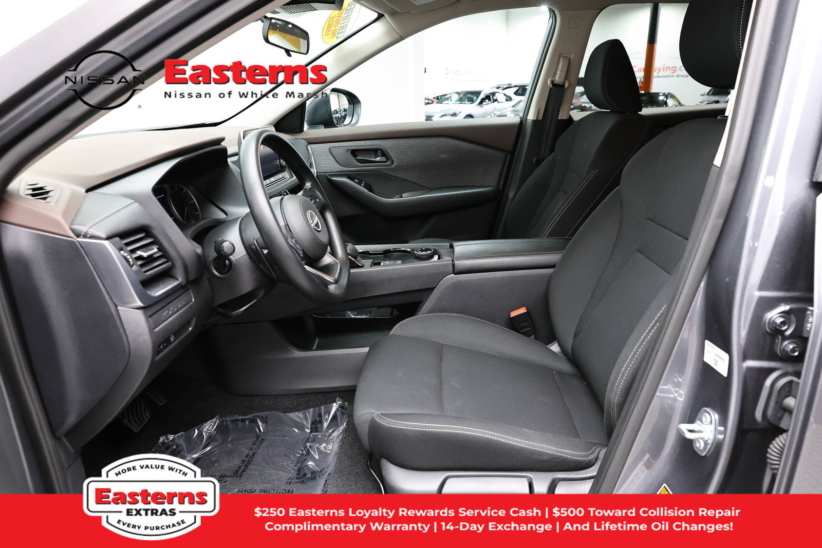 Used 2023 Nissan Rogue S AWD/4WD image 14