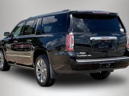 Used 2015 GMC Yukon XL Denali w/ Touring Package AWD/4WD image 4