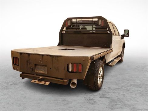 Used 2024 Chevrolet Silverado 2500 LT w/ Convenience Package image 10