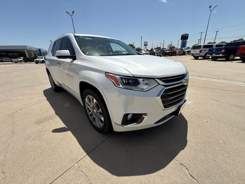 Used 2019 Chevrolet Traverse Premier FWD image 9