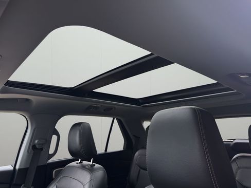 Used 2021 Ford Explorer Limited w/ Equipment Group 301A image 28