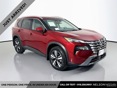 Certified 2024 Nissan Rogue SL w/ SL Premium Package image 3