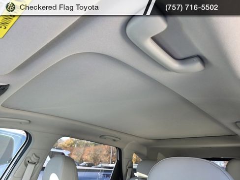 Used 2023 Kia Sorento SX image 9