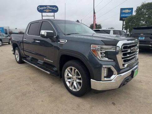 Used 2020 GMC Sierra 1500 SLT RWD image 2