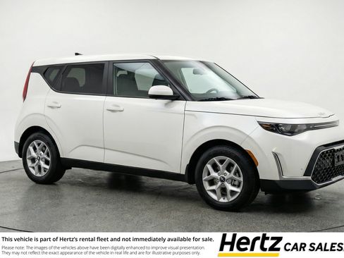 Used 2025 Kia Soul LX w/ LX Technology Package image 1