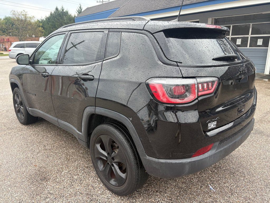 Used 2019 Jeep Compass Latitude AWD/4WD image 6