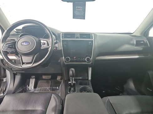 Used 2018 Subaru Outback 3.6R Limited AWD/4WD image 18