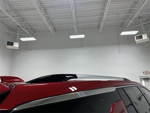 Used 2025 Chevrolet Traverse High Country image 26