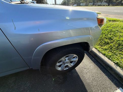 Used 2016 Toyota 4Runner SR5 Premium AWD/4WD image 4