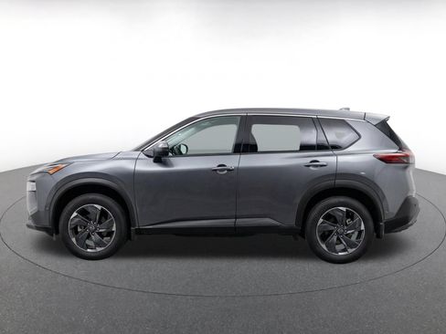 Used 2025 Nissan Rogue SV FWD image 4