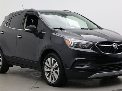 Used 2019 Buick Encore Preferred w/ LPO, Active Package FWD image 3