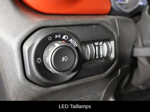 Used 2021 Jeep Wrangler Unlimited Rubicon AWD/4WD image 22