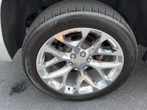 Used 2018 Chevrolet Tahoe LT AWD/4WD image 42