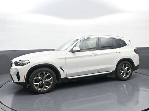 Used 2022 BMW X3 xDrive30i w/ Convenience Package AWD/4WD image 4