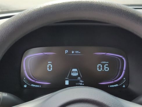 Used 2025 Kia Soul LX w/ LX Technology Package FWD image 26