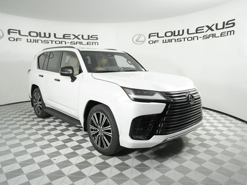 New 2026 Lexus LX 600 4WD w/ Luxury Package image 3