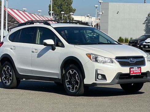 Used 2017 Subaru Crosstrek 2.0i Limited w/ Popular Package #2 AWD/4WD image 5