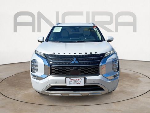 Used 2023 Mitsubishi Outlander SEL FWD image 5