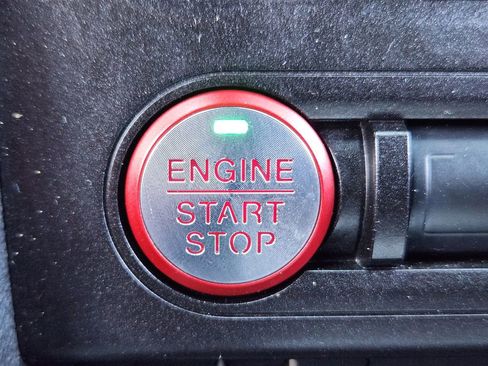 Used 2021 Ford Mustang Coupe RWD image 29