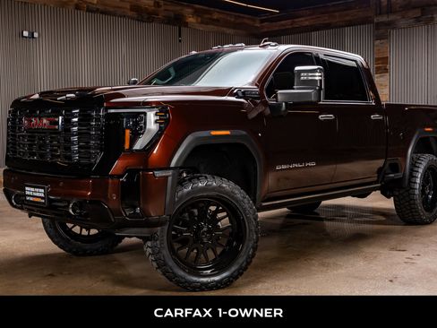 Used 2024 GMC Sierra 2500 Denali Ultimate w/ Max Trailering Package image 5