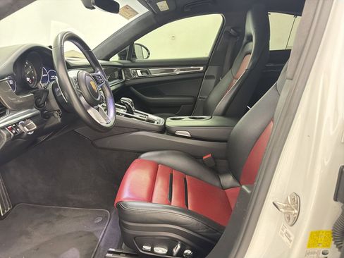 Used 2020 Porsche Panamera GTS AWD/4WD image 5