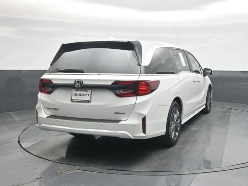 Used 2025 Honda Odyssey Touring image 26