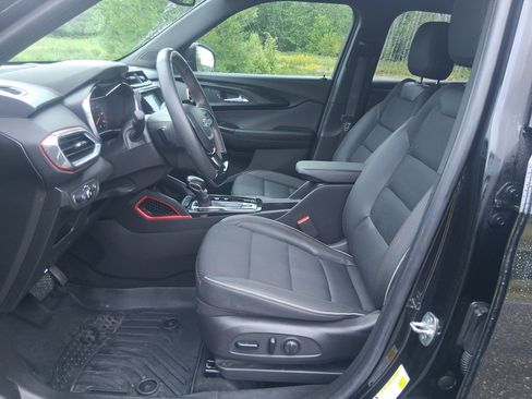 Used 2023 Chevrolet TrailBlazer RS w/ Convenience Package AWD/4WD image 14