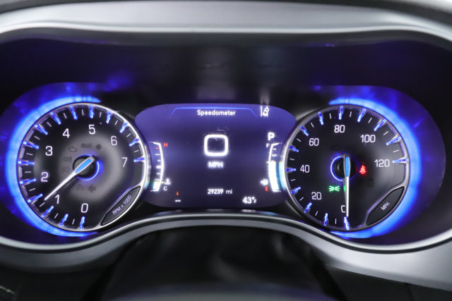 Used 2025 Chrysler Pacifica Limited FWD image 22