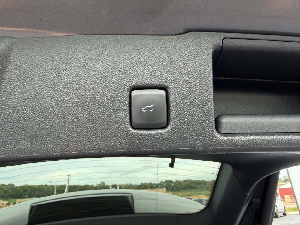 Used 2023 Ford Escape Active w/ Tech Pack #1 AWD/4WD image 13
