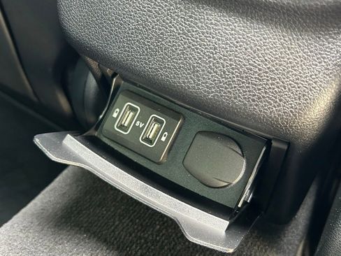 Used 2021 Mercedes-Benz C 300 Sedan image 40